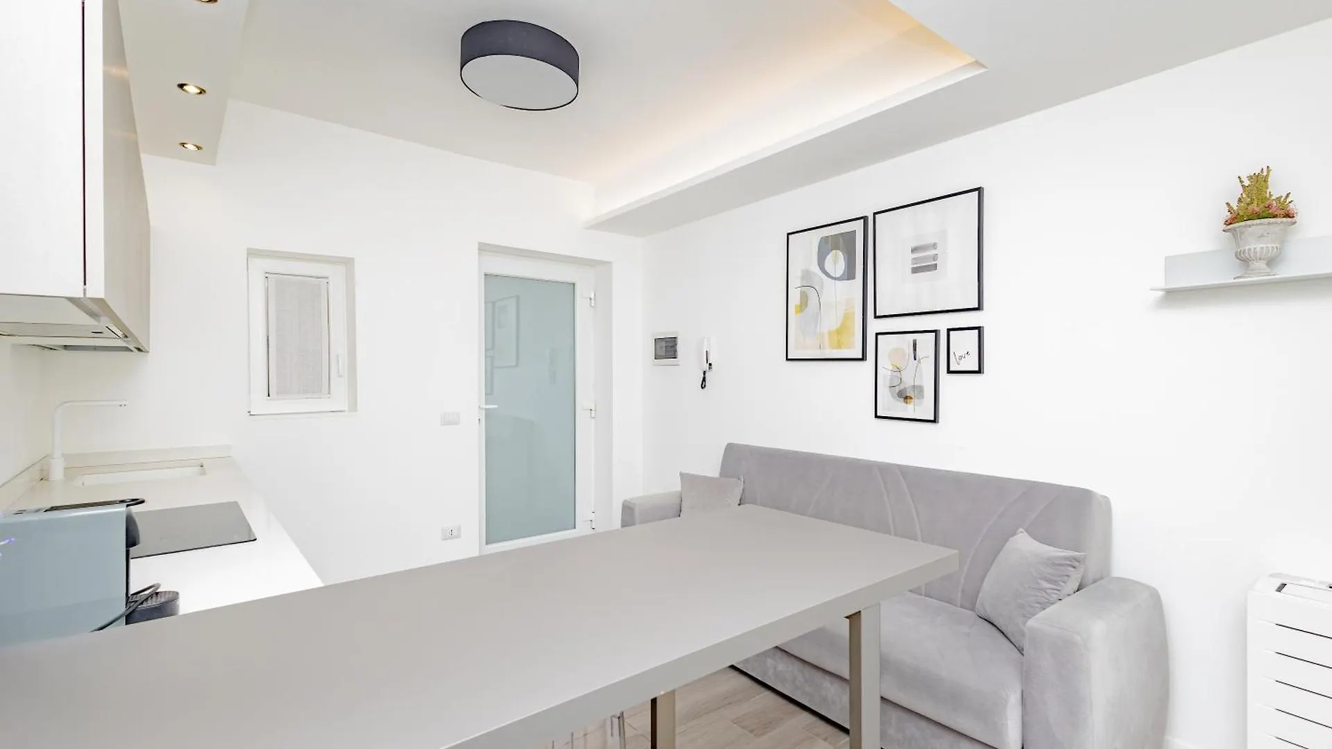 Class Life Apartment Bergamo Italy