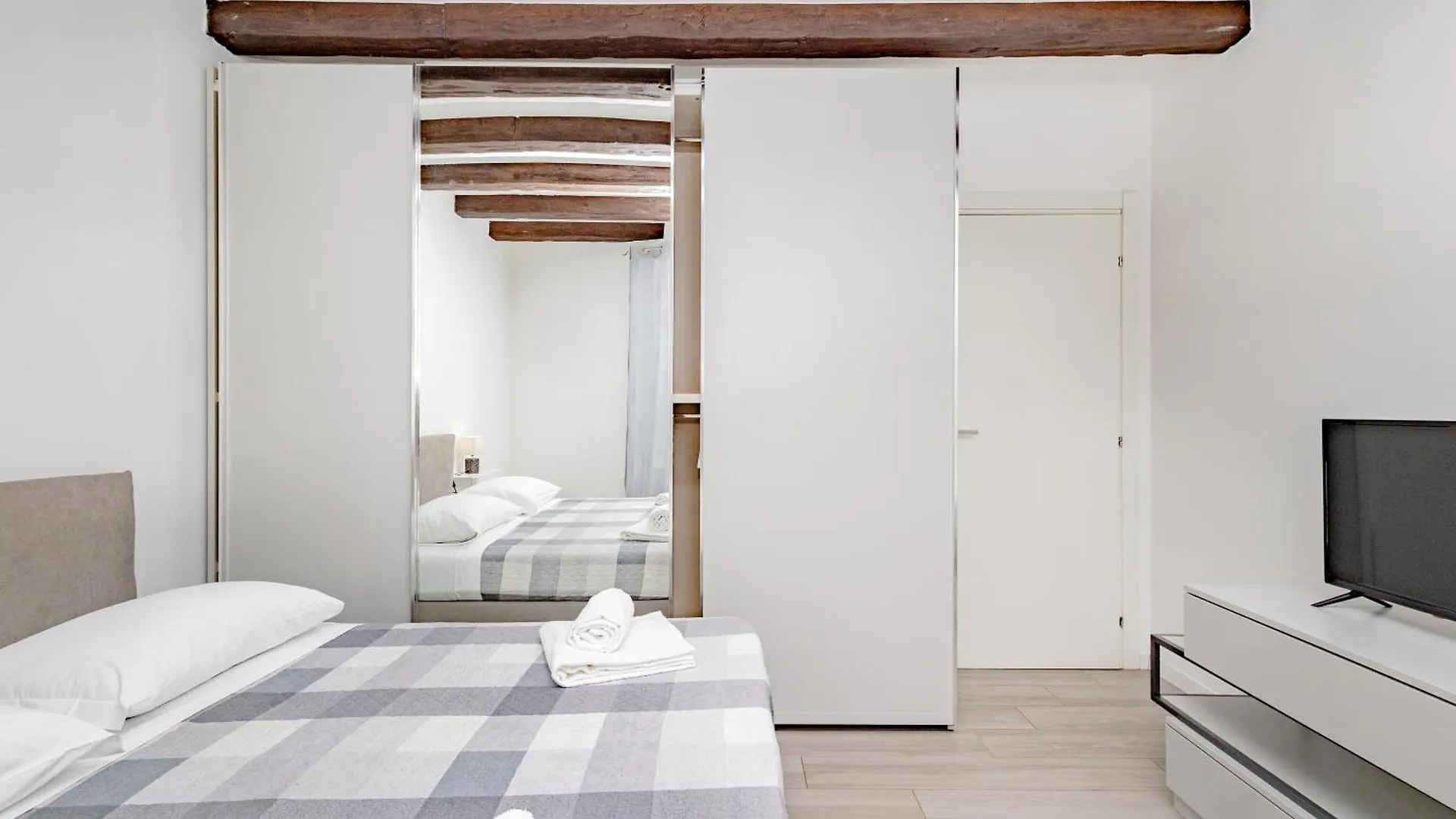 Class Life Apartment Bergamo Italy